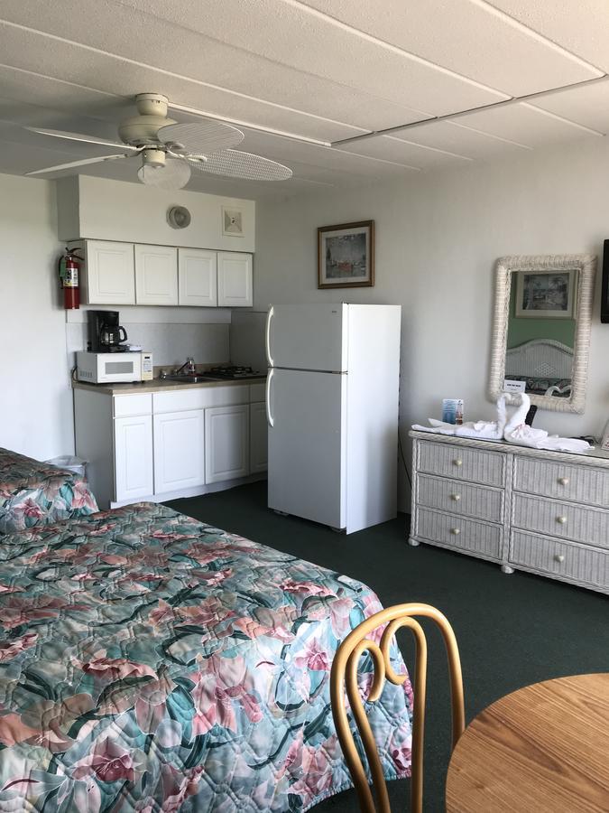Gold Crest Motel 3*