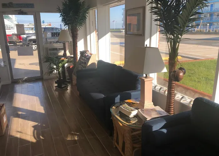 Gold Crest Motel
