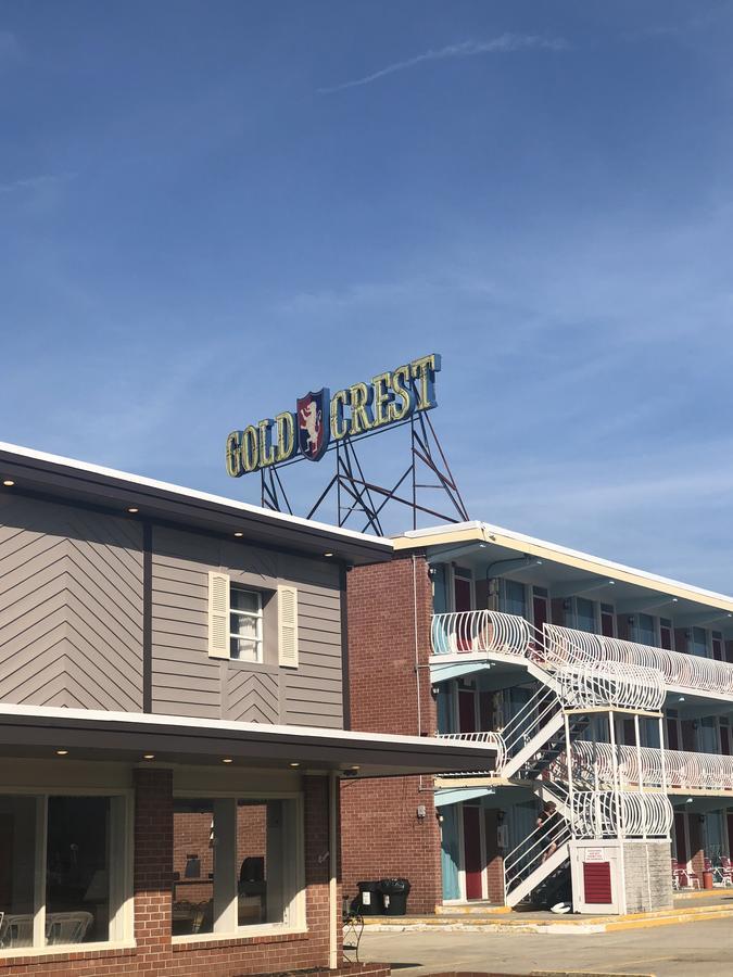 Gold Crest Motel 3*